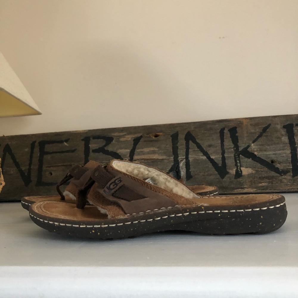 UGG | Flipflop slippers